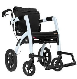 Rollz Motion in Weiss als Kombination aus Rollator und Rollstuhl mit grossen Rädern und Fussstützen