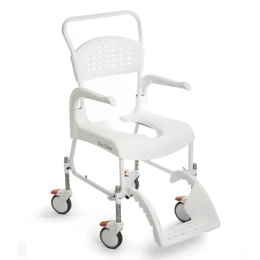 Weisser Dusch- und Toilettenstuhl Etac Clean mit Rollen und hochklappbarer Fussstuetze