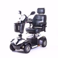 Elektroscooter Xenata S in Schwarz mit Korb, Spiegeln und Drehsitz