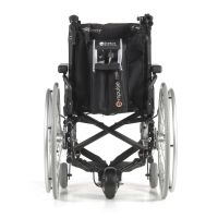Schiebehilfe Empulse R20, schwarze Antriebseinheit hinten am Breezy Rollstuhl montiert